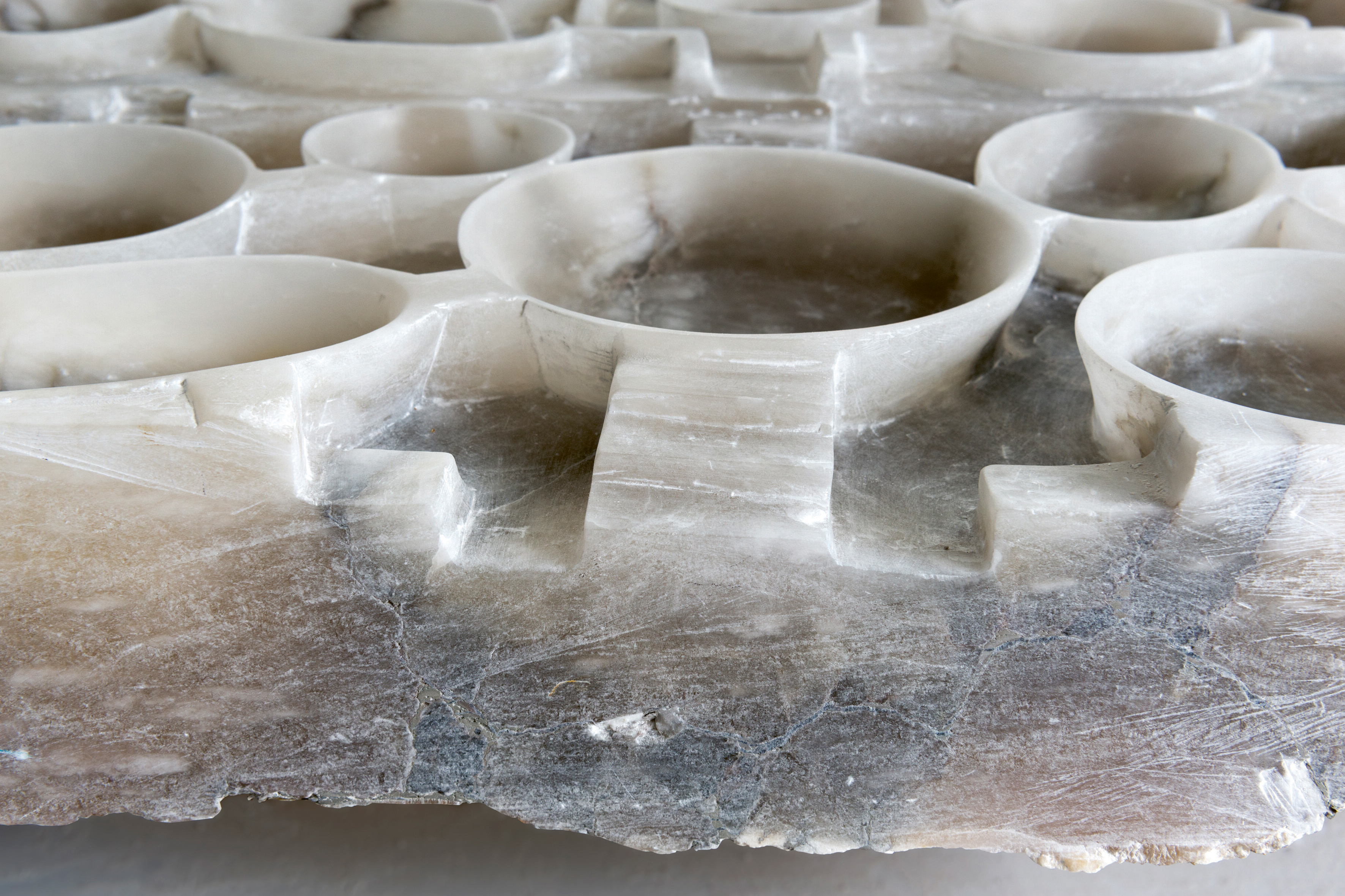Skulptur aus Alabaster, Homenaje a El caral, Ansicht 1